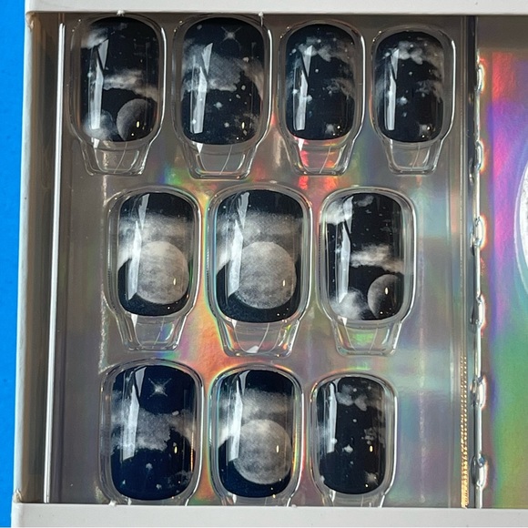 Popsocket - Moon PopGrip+Nails - Picture 2 of 6